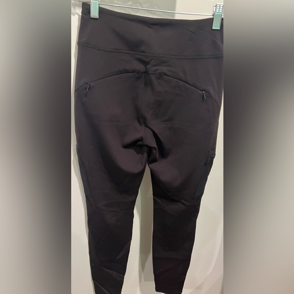 Athleta Headlands Hybrid High Rise Women’s Black Activewear Cargo Pants Size 2 - Picture 8 of 13